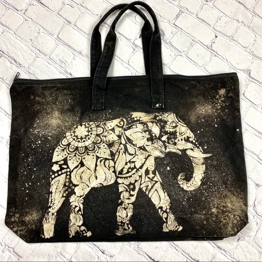 Distressed elephant tote